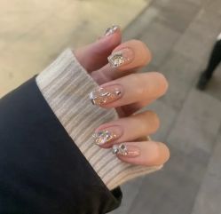 -悦指间美甲美睫