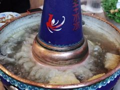 -毛辣果·贵州红酸汤牛肉火锅(西单店)