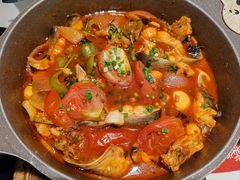 -刘姐啤酒鱼民族演艺餐厅(西街总店)