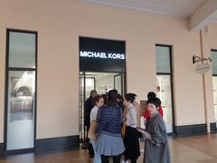 -王府井奥莱临潼小镇(临潼店)