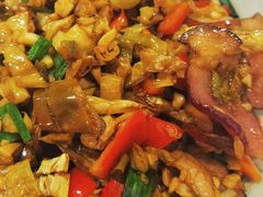 白辣椒炒腊肉-新新湘菜馆(新中街二条店)