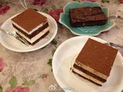 提拉米蘇，巧克力布朗尼-109 COFFEE(建筑学院店)