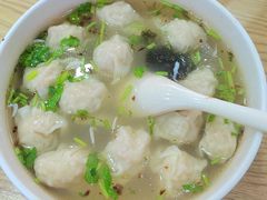 -石门侯·石门馄饨侯(革新北街店)