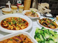 -华光驿站私房菜·黑金冠