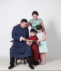 -时光纪亲子全家福照相馆(静安店母女写真父母纪念照)