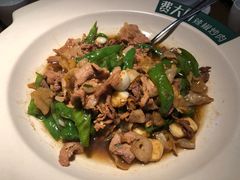 -费大厨辣椒炒肉(万家丽一店)