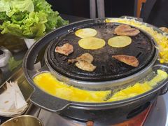 -胡悦里韩式烤肉(芝罘万达广场店)