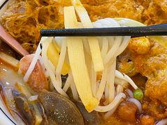 -弘束束柳州深巷螺蛳粉(珠江路店)