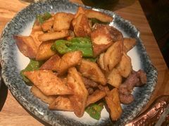 馕烤肉-阿里家·新疆烤肉酒場 by MIG