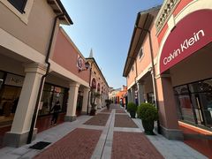 -佛罗伦萨小镇广佛名品奥特莱斯(疏港路店)