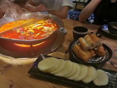 台式麻辣锅-湊湊火锅·茶憩(杭州湖滨银泰in77店)