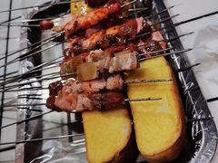 -喜悦小串丹东小黄牛海鲜烧烤大排档(民主广场店)