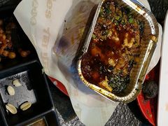 -何师烧烤·香辣蟹·川菜·30年老品牌(太古里旗舰店)
