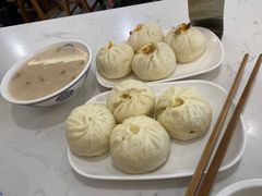 -李与白包子铺(桐梓林店)