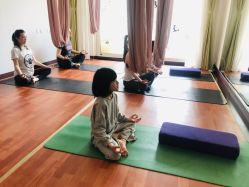 -Yvon yoga 瑜伽·精准体态管理中心