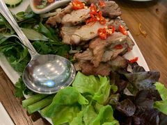 -Chom Cafe and Restaurant