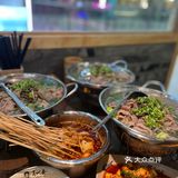 好吃到一人点一锅｜江桥肖四女乐山翘脚牛肉
