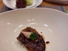 香煎鹅肝配鲜果果醋-解放碑威斯汀酒店-知味国际美食餐厅