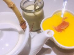 杨枝甘露-新仙清汤牛腩(铜锣湾店)