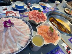 -生活如沸·顺德水牛奶火锅(人民广场店)