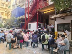 -包整·丝娃娃(一览甲秀楼风景店)