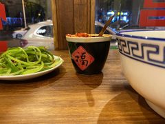 -矮子粉店1985·长沙米粉(湘春路店)