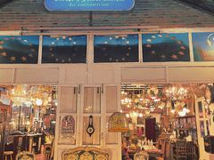 -席娜卡琳火车铁道夜市