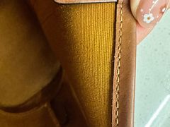 -爱革·奢品·鞋包·衣物·家居(金桥国际商业广场店)