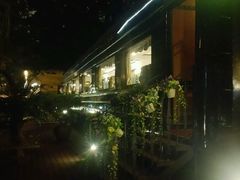 -火车头法国西餐厅