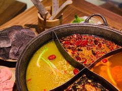 -白乐天毛肚火锅馆(解放碑店)