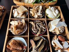 -野菌皇海景野生菌火锅(滨海大道店)