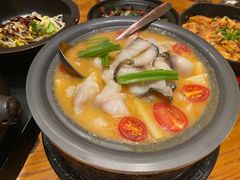 版纳野果酸汤鱼-云海肴·汽锅鸡·云南菜(苏州中心店)