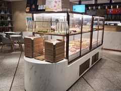面包甜点陈列柜-奈雪的茶(新天地广场PRO店)