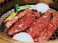-山川小町·极番烧肉(新地假日广场店)