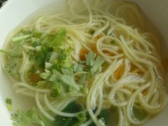 -鑫花溪牛肉米粉(人民广场店)