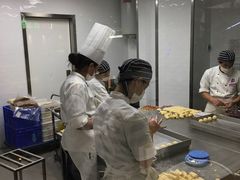 -潘祥记鲜花饼(昆明长水国际机场店)