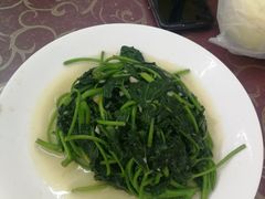 清炒时蔬-范饭椰林川湘味海鲜·椰子鸡(三亚湾椰梦长廊店)