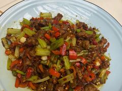 -阿瓦山寨·湘菜现炒·剁椒鱼头王(咸阳总店)