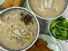 -明呈黄鱼面馆(斜土路店)