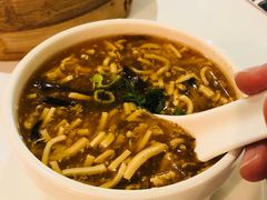 酸辣汤-鼎泰丰(lonsdale street)