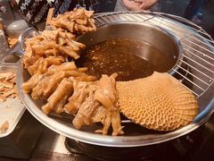 -六合夜市