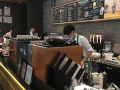 -星巴克臻选(周浦万达店)