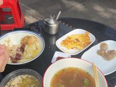 -明姨仔潮汕美食·碳炉猪脚·汕尾牛腩饭·起片鸡煲(起义路店)