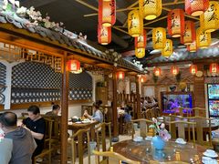 大堂-东来菜馆•手抓海鲜家常菜•海鲜锅贴(鸽子窝店)