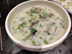 -鼎泰亨·海鲜牛肉餐厅(滨江店)