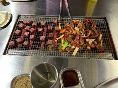 -马路牙子地桌烤肉(工体店)