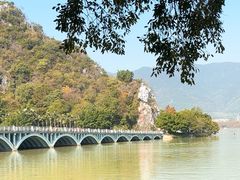 -星湖旅游景区七星岩