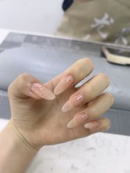 -尤米一站式美甲美睫