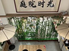-毛辣果·贵州红酸汤牛肉火锅(西单店)
