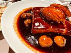 鲍鱼红烧肉-荣轩(新荣记环球金融中心店)